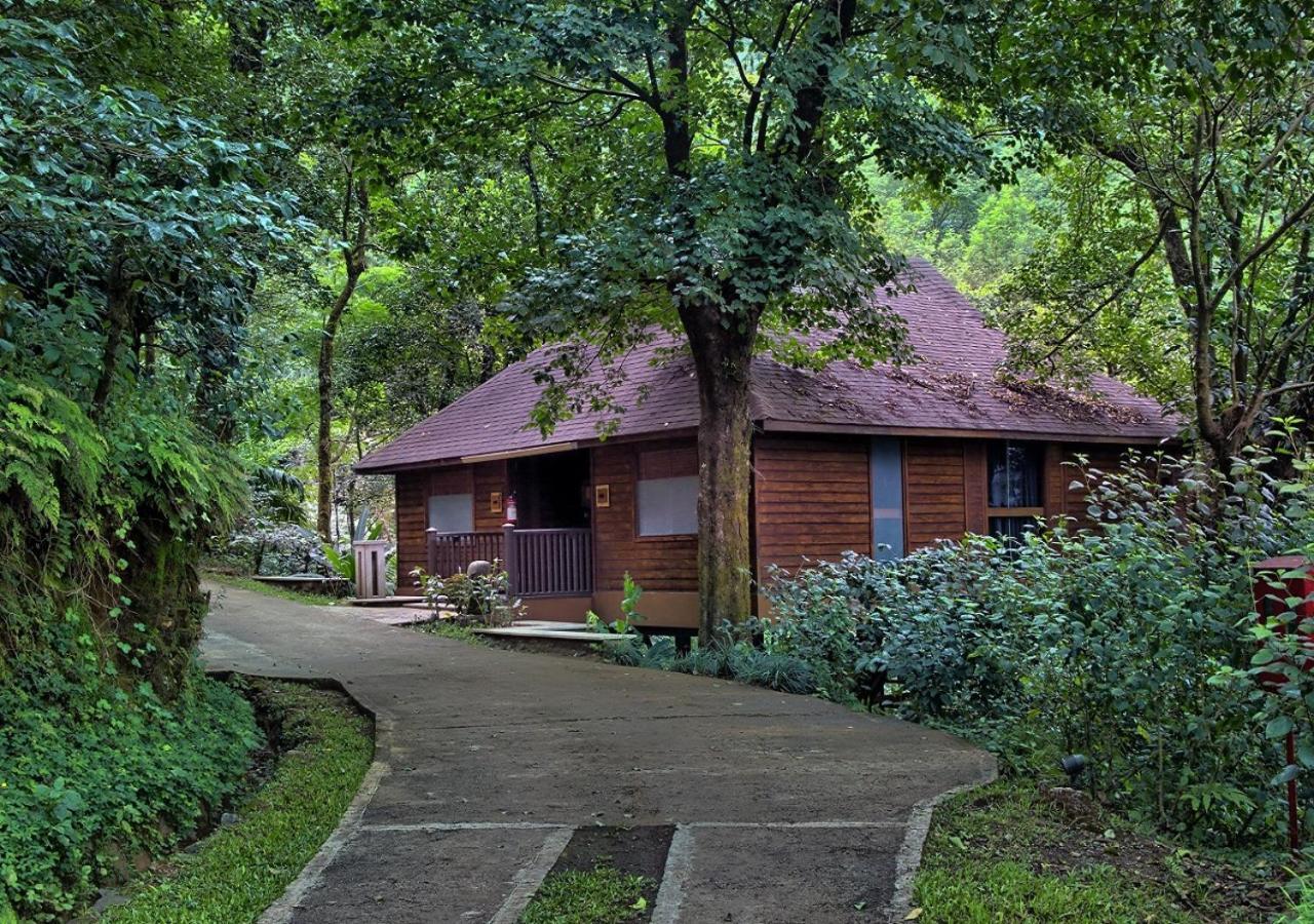 The Tamara Coorg Hotell Kakkabe Exteriör bild