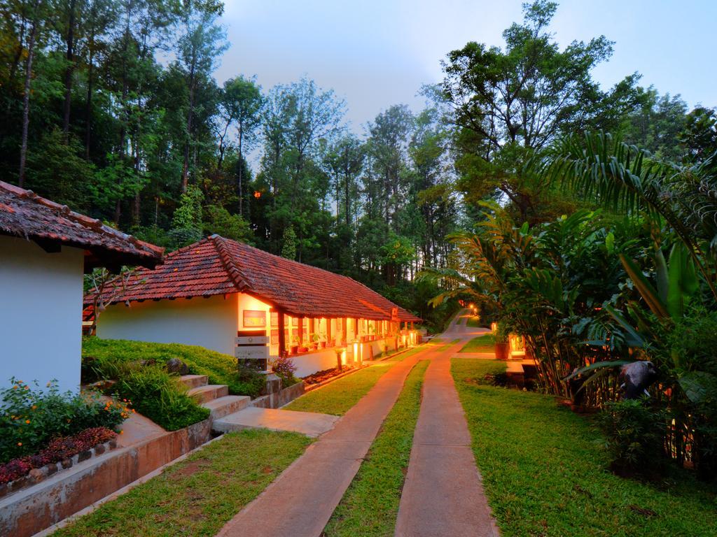 The Tamara Coorg Hotell Kakkabe Exteriör bild