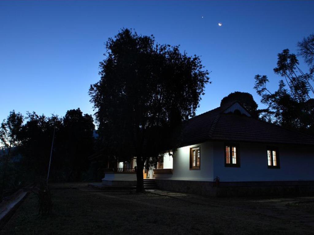 The Tamara Coorg Hotell Kakkabe Exteriör bild